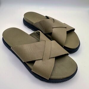 Sorel Women’s Roaming Criss Cross Slide Sandals 6.5 Olive Black Chunky Sole